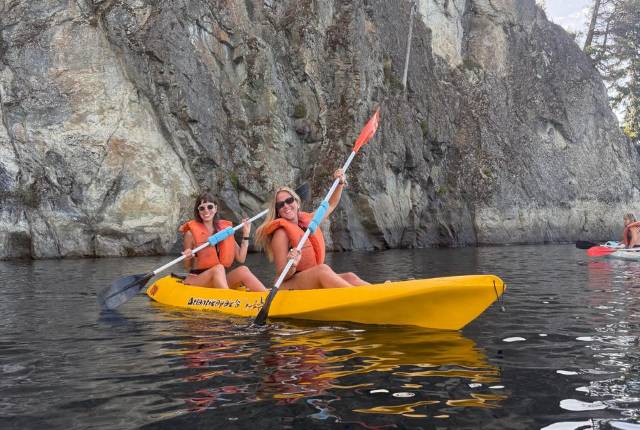 Travesía en kayak Lago Moreno & Llao Llao